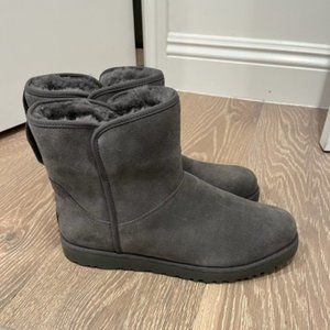 UGG Bootie in Gray size 9.5